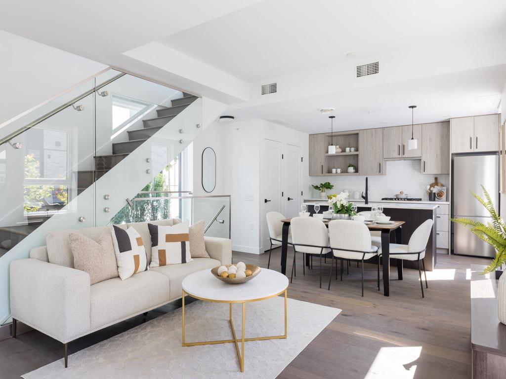 Listing Image for R3049095