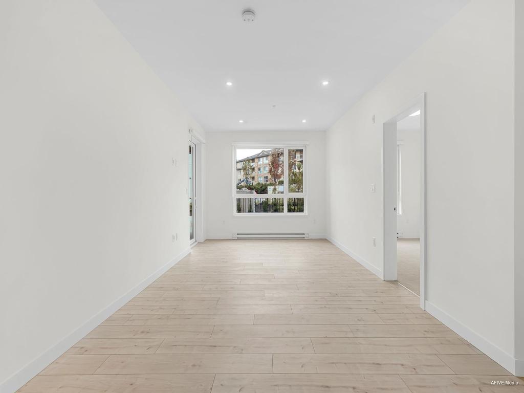 Listing Image for R3049323