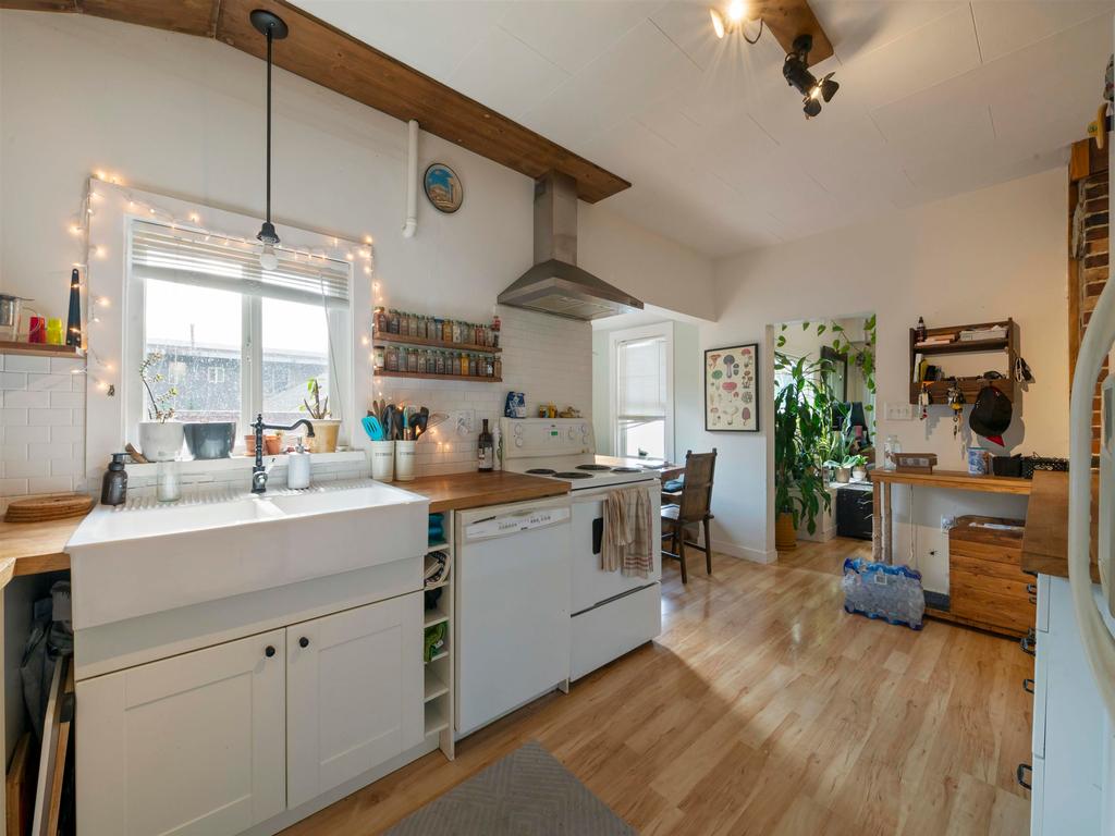 Listing Image for R3049924