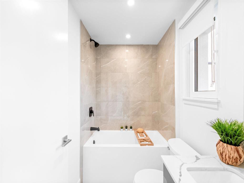 Listing Image for R3050027