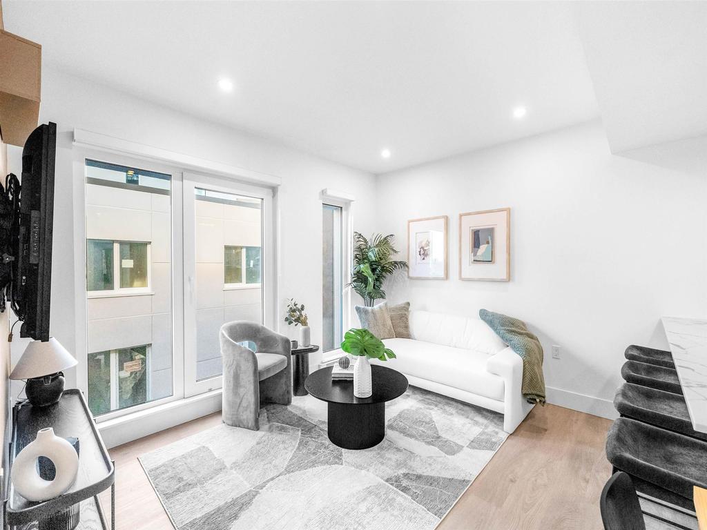 Listing Image for R3050027