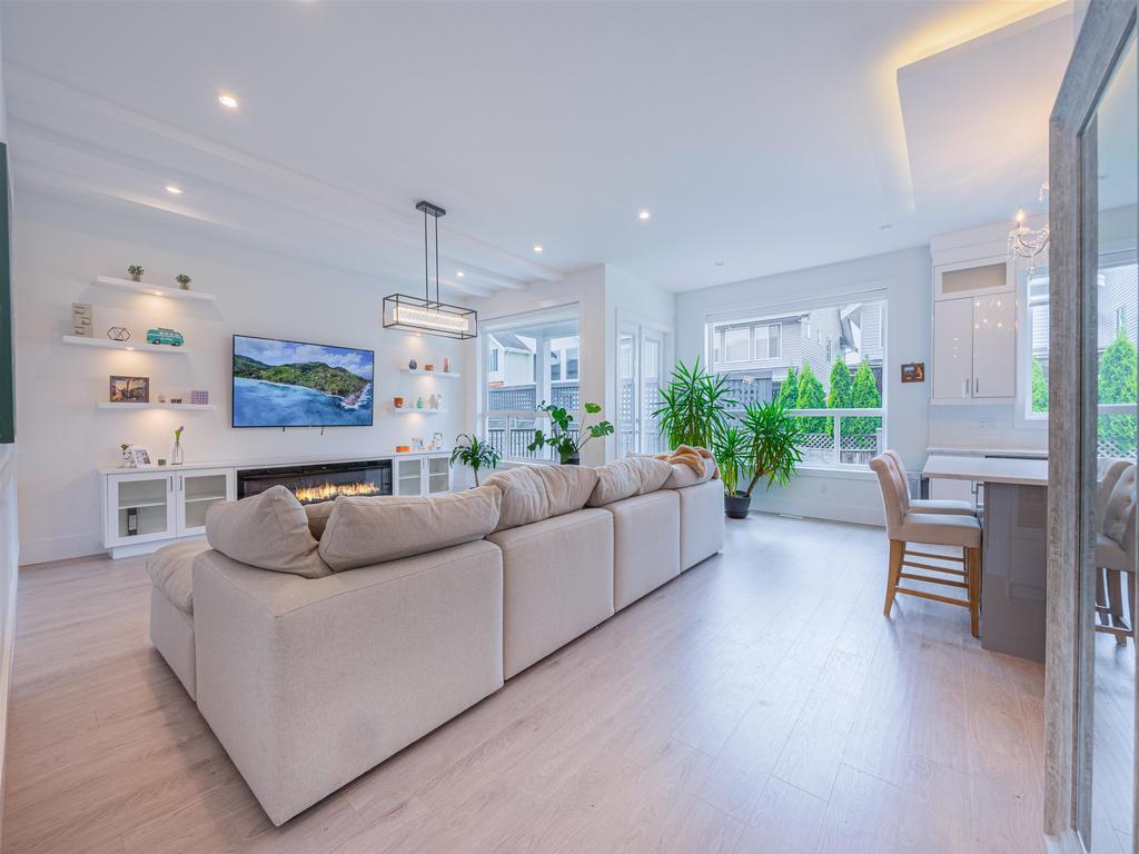 Listing Image for R3050706