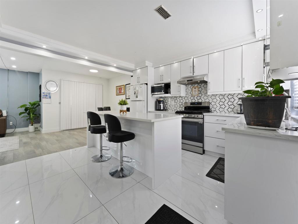 Listing Image for R3050890