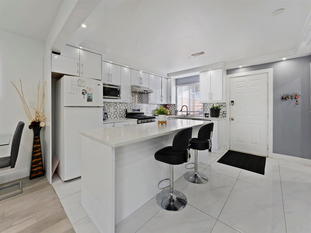 Listing Image for R3050890