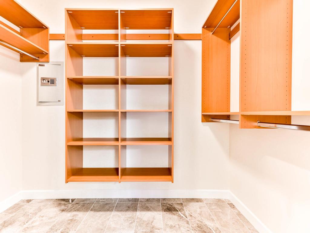 Listing Image for R3052343