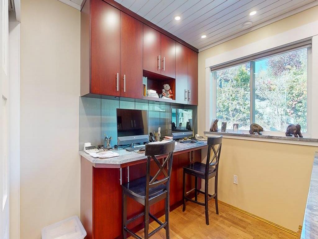 Listing Image for R3054100