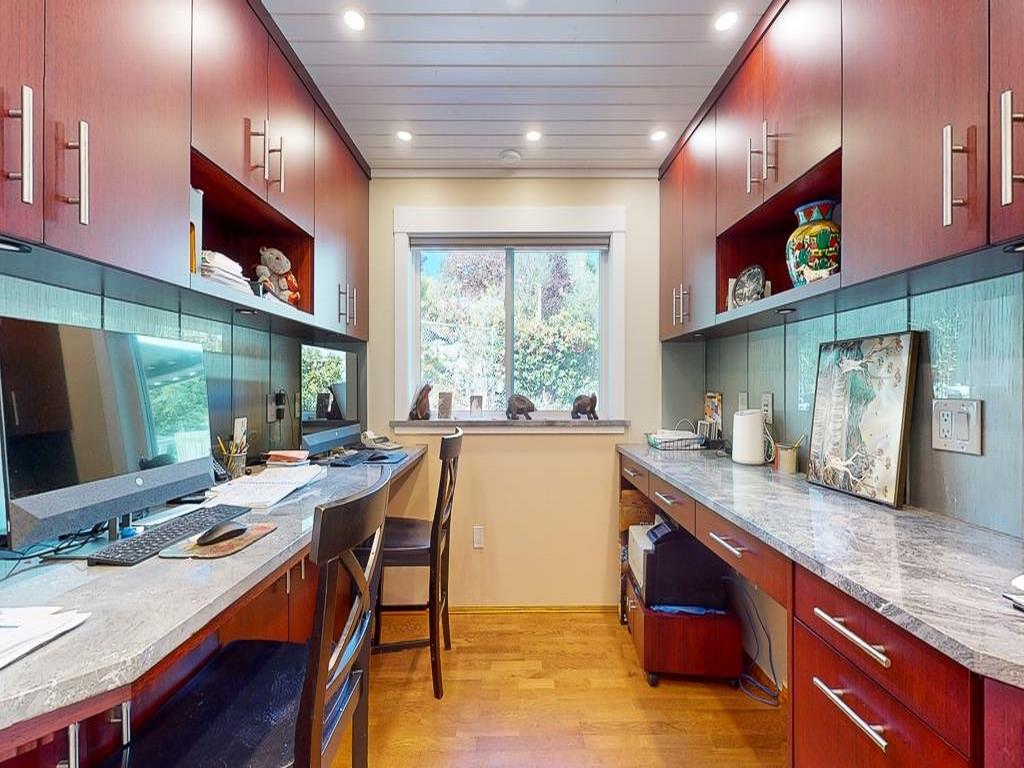 Listing Image for R3054100