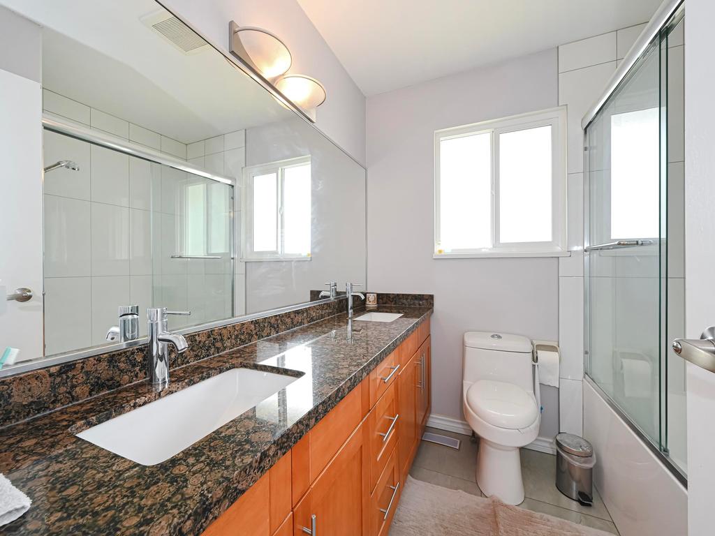 Listing Image for R3054342