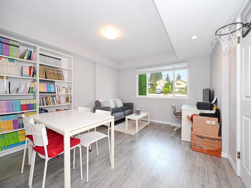 Listing Image for R3054342