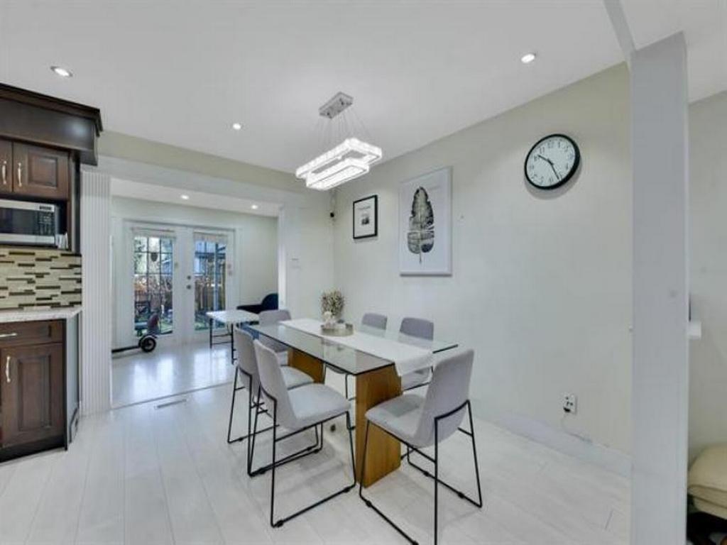 Listing Image for R3056589