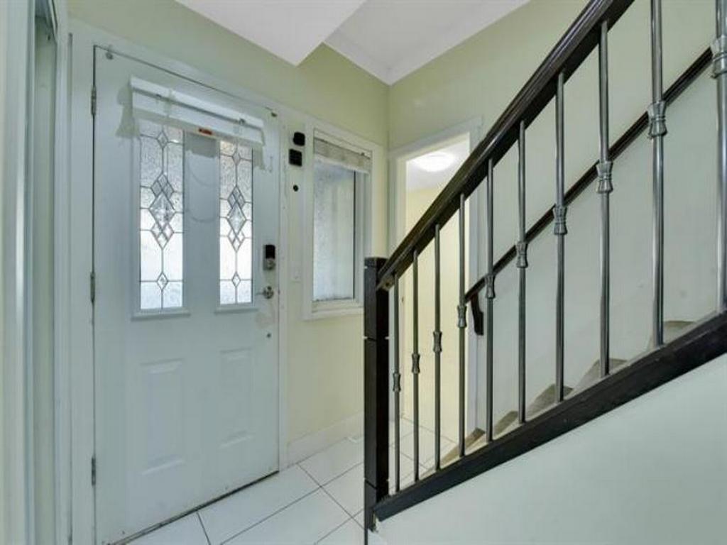 Listing Image for R3056589