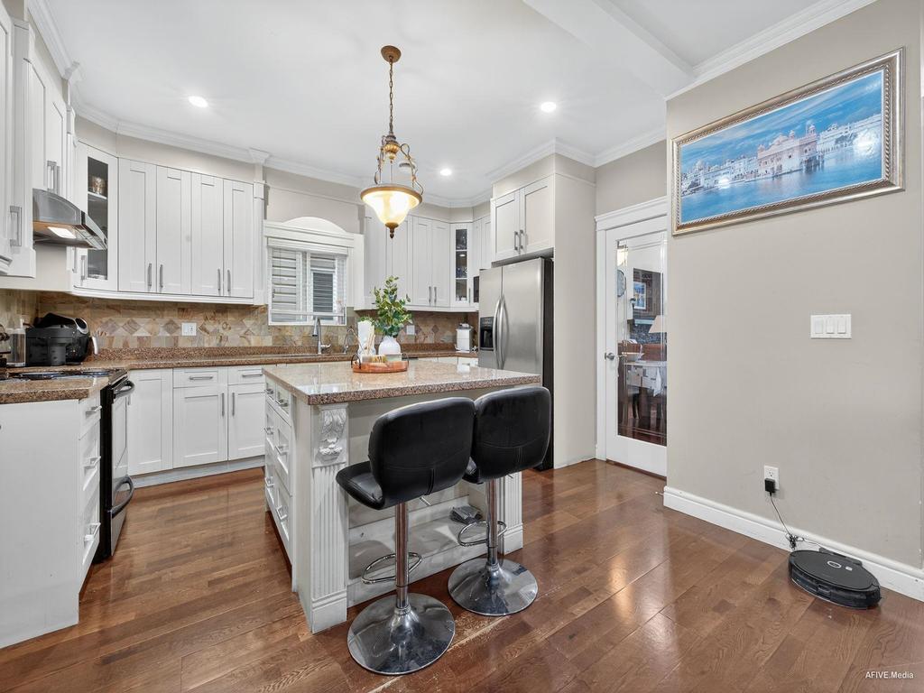 Listing Image for R3056656