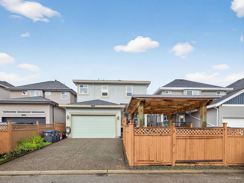 Listing Image for R3056656