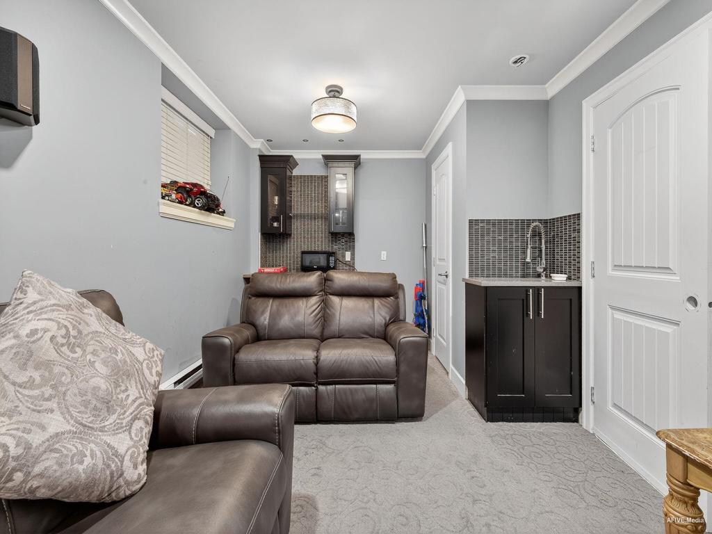 Listing Image for R3056656