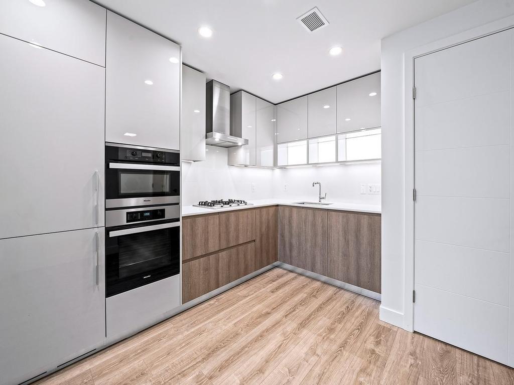 Listing Image for R3056665