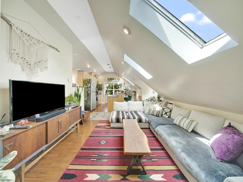 Listing Image for R3057355