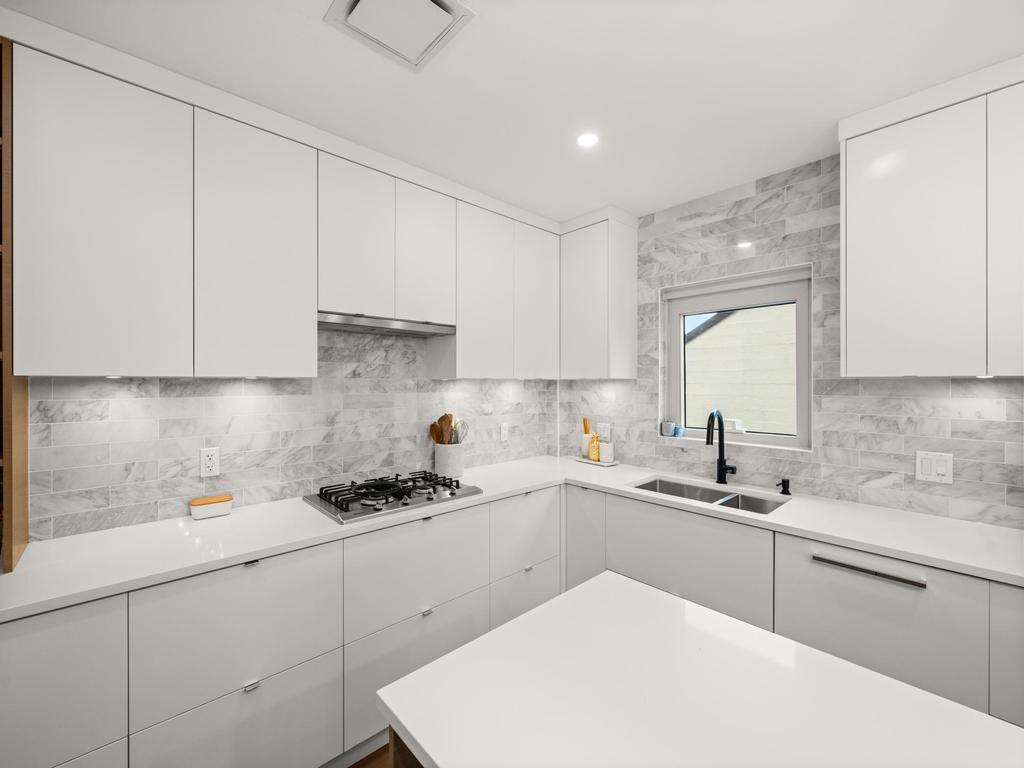 Listing Image for R3057476