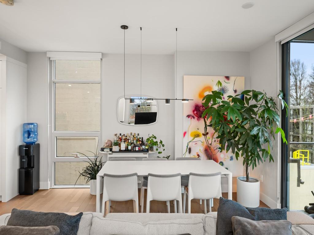 Listing Image for R3057476