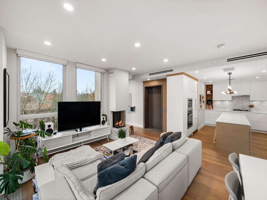 Listing Image for R3057476