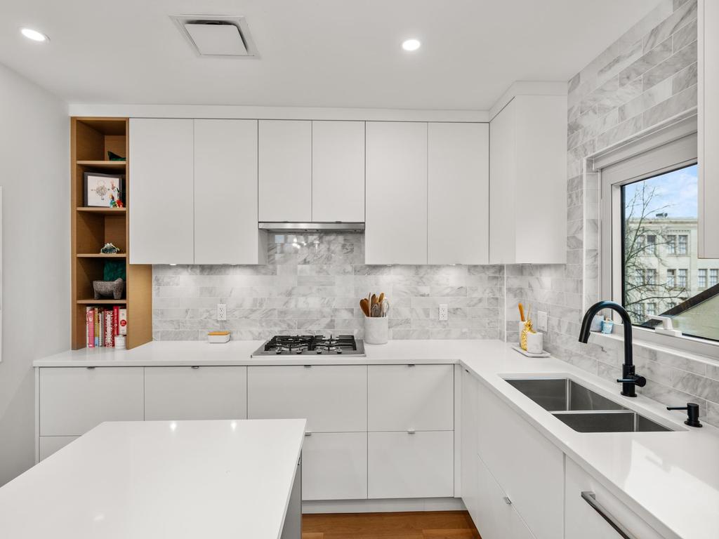 Listing Image for R3057476