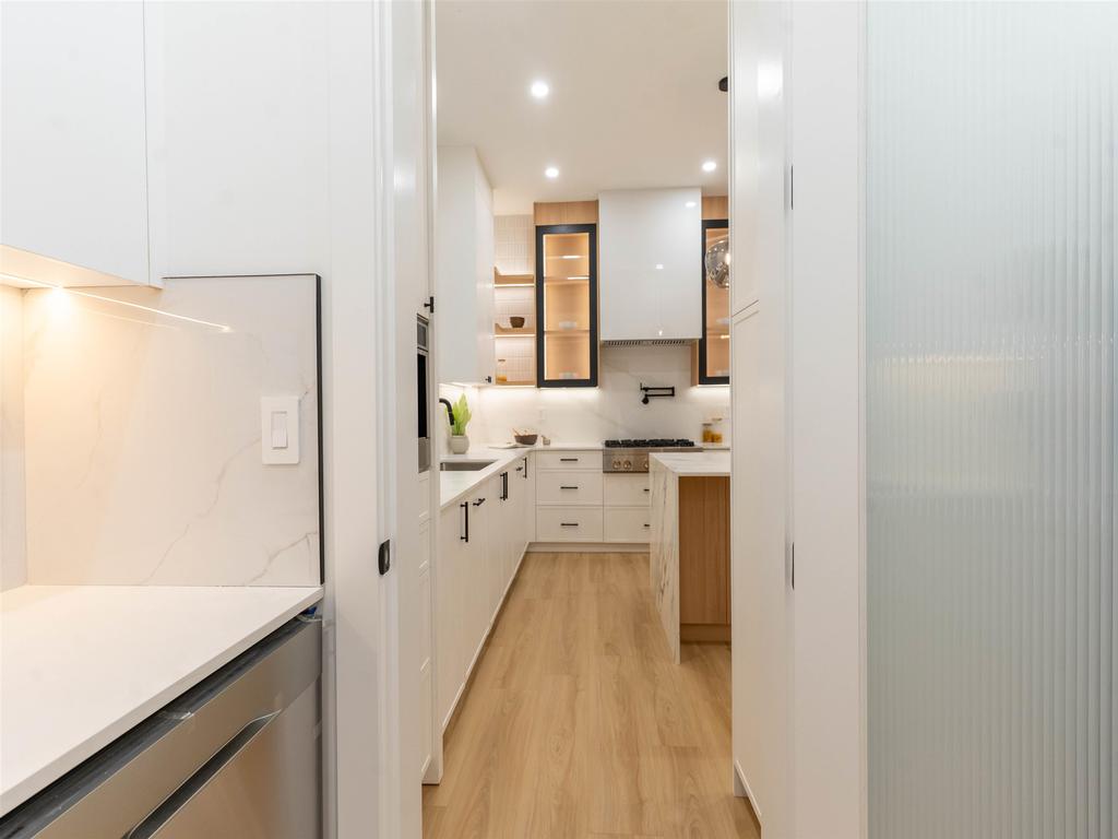 Listing Image for R3057548