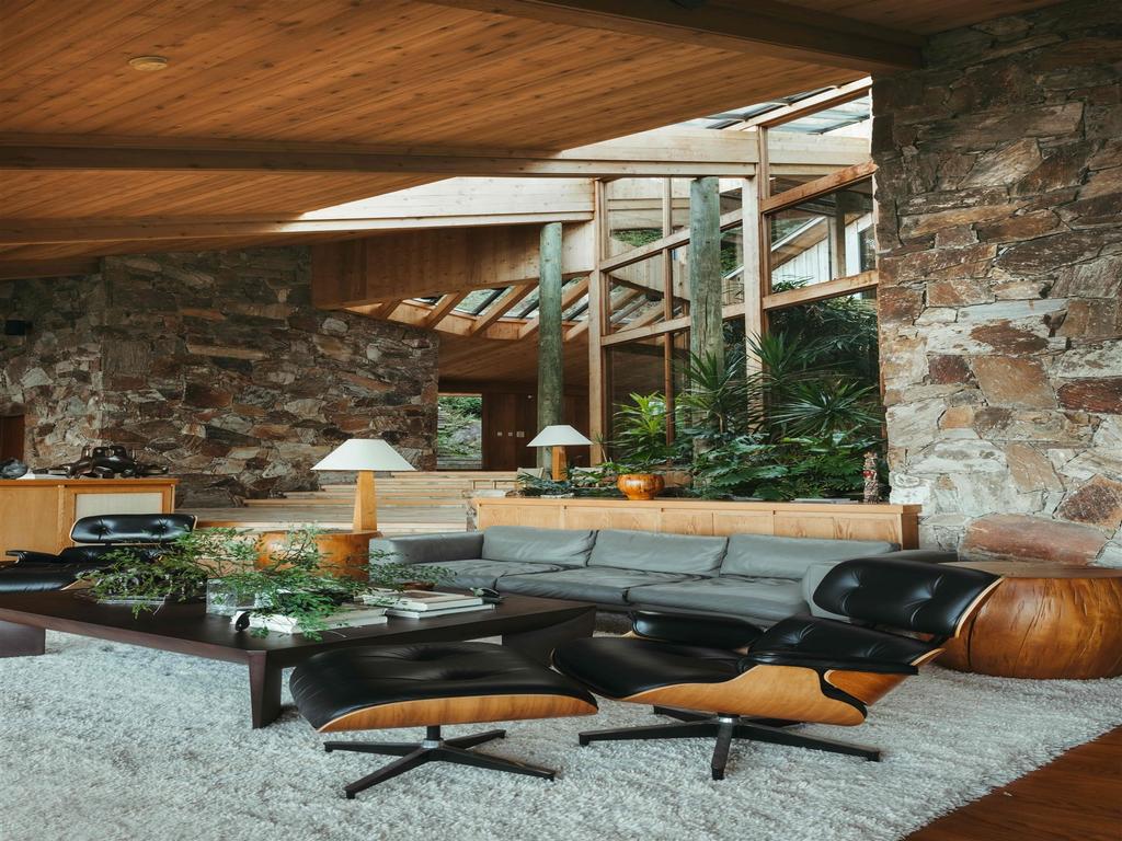 Listing Image for R3057663