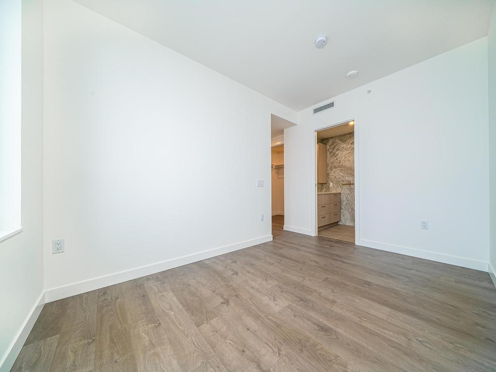 Listing Image for R3057693