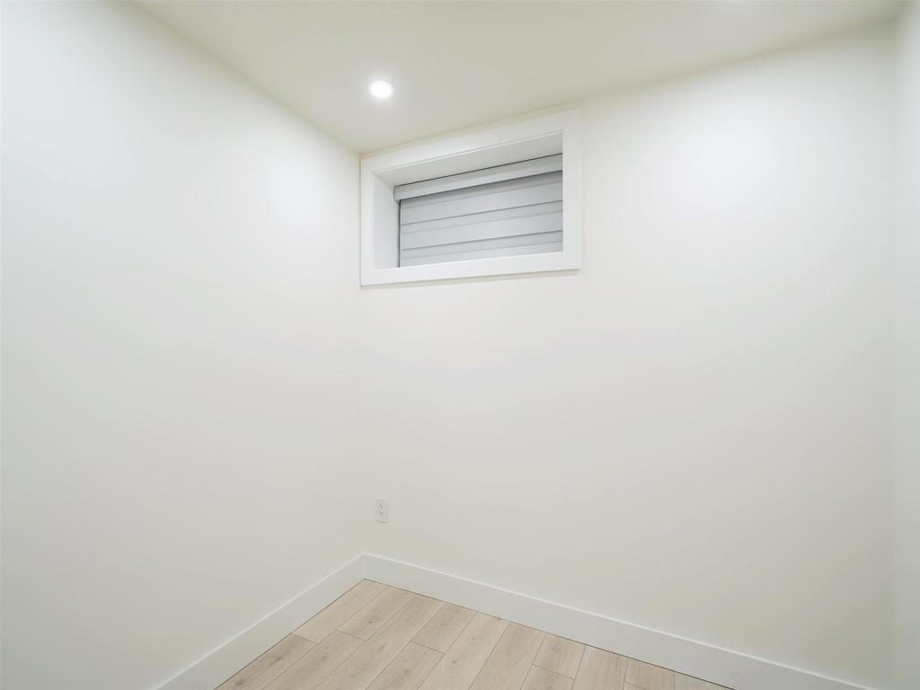 Listing Image for R3057846