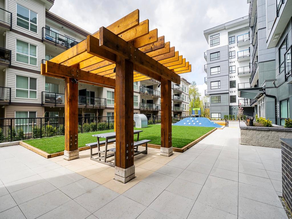 Listing Image for R3057884