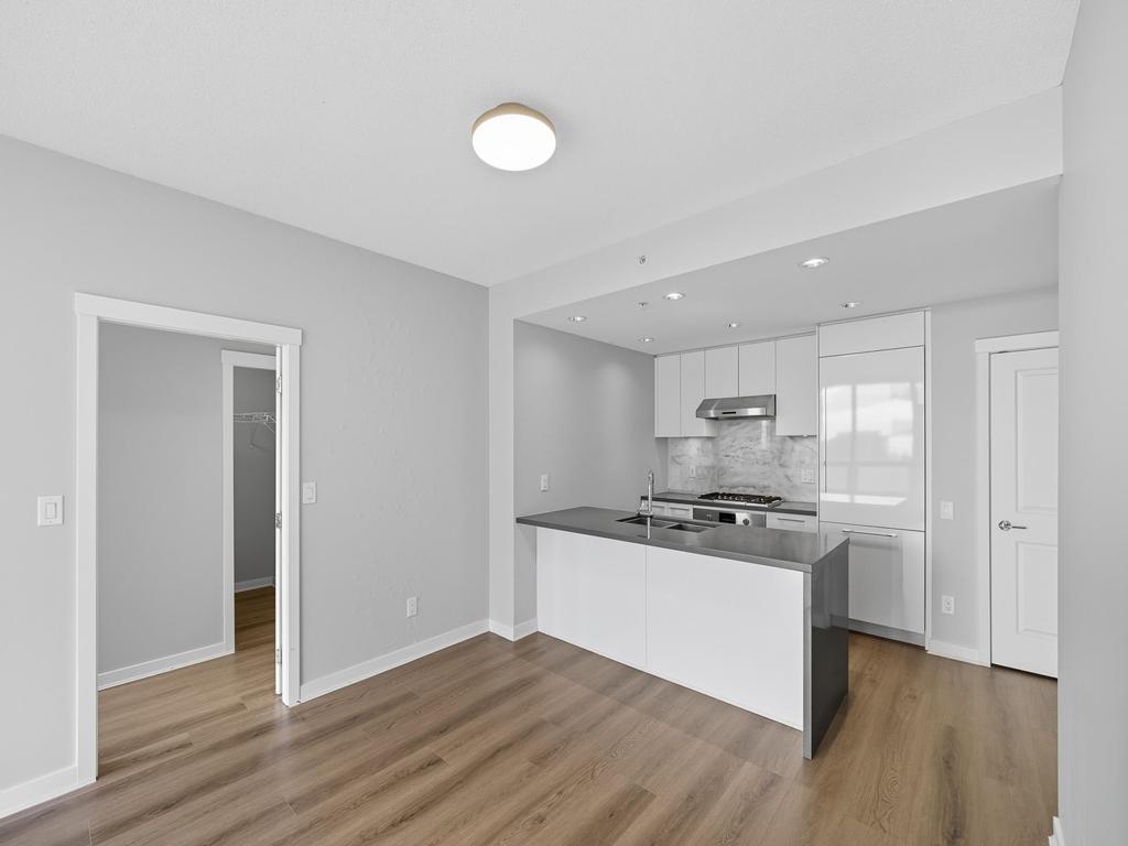 Listing Image for R3057957