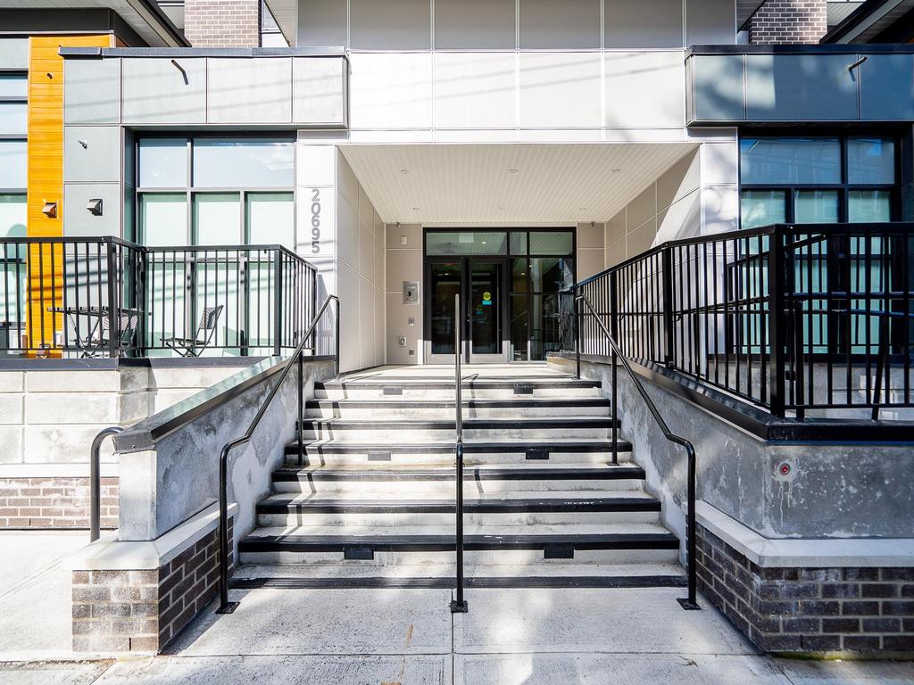 Listing Image for R3058024