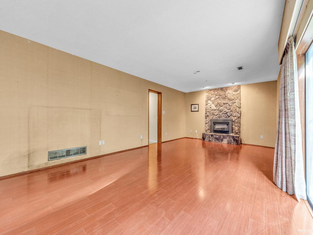 Listing Image for R3058359