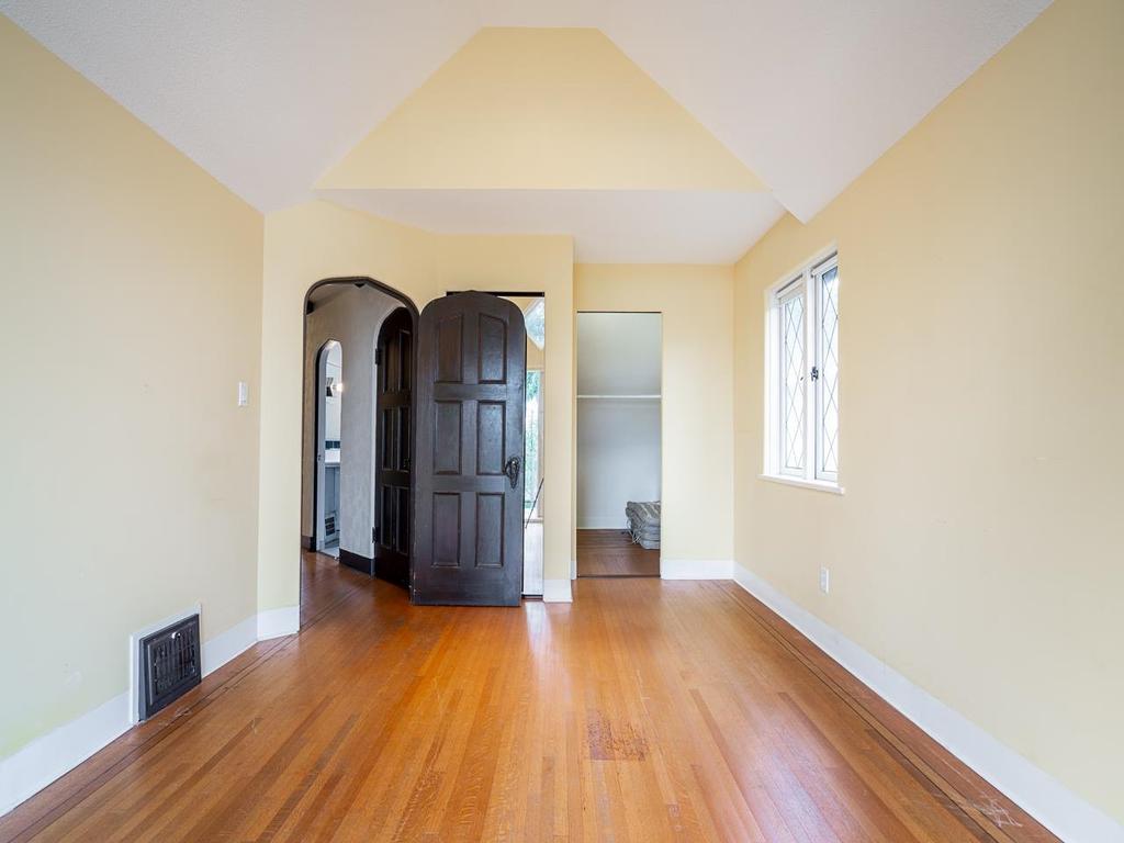 Listing Image for R3058582