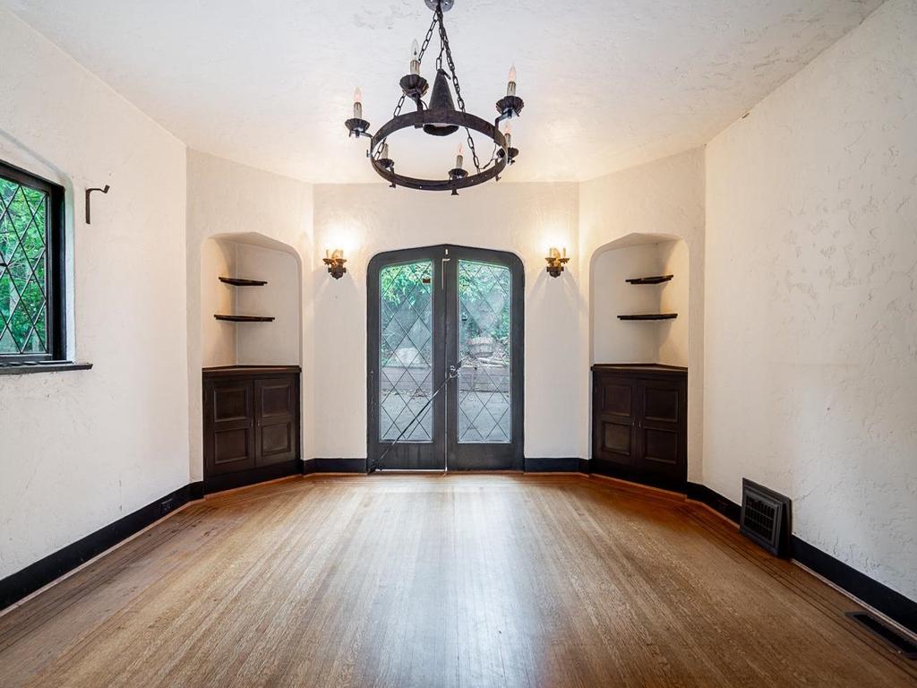 Listing Image for R3058582