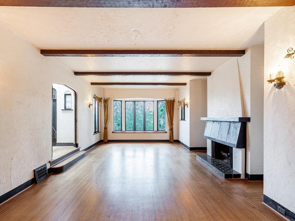 Listing Image for R3058582