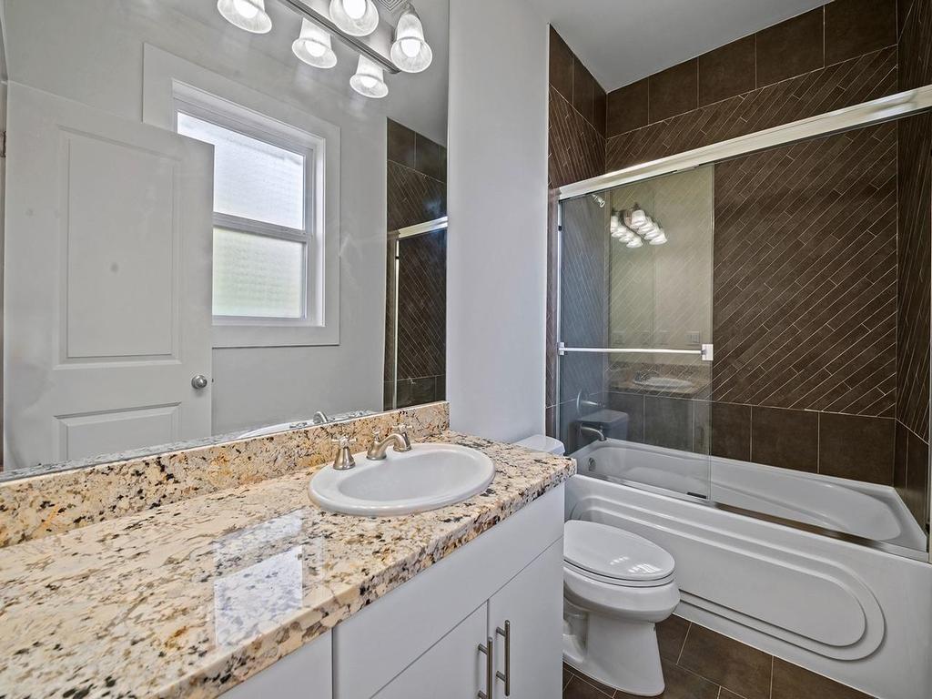 Listing Image for R3058789