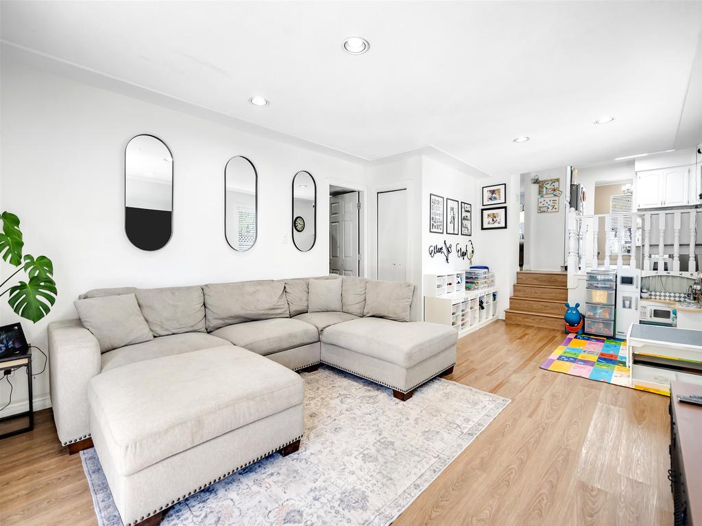 Listing Image for R3058949