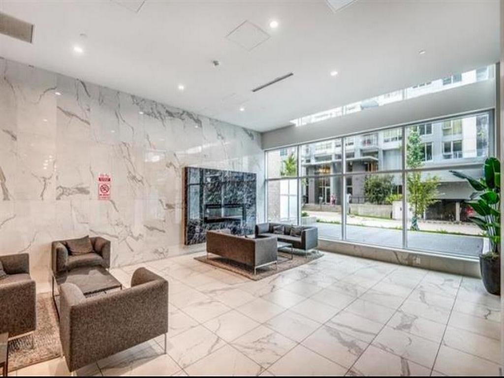 Listing Image for R3058982