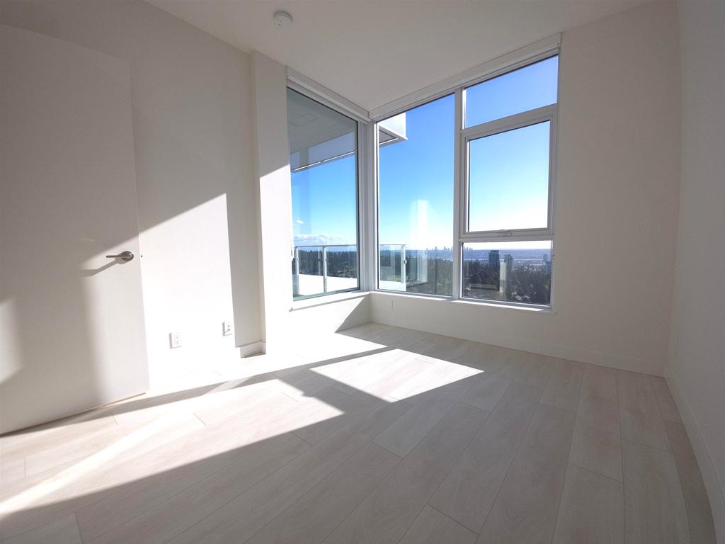 Listing Image for R3059539