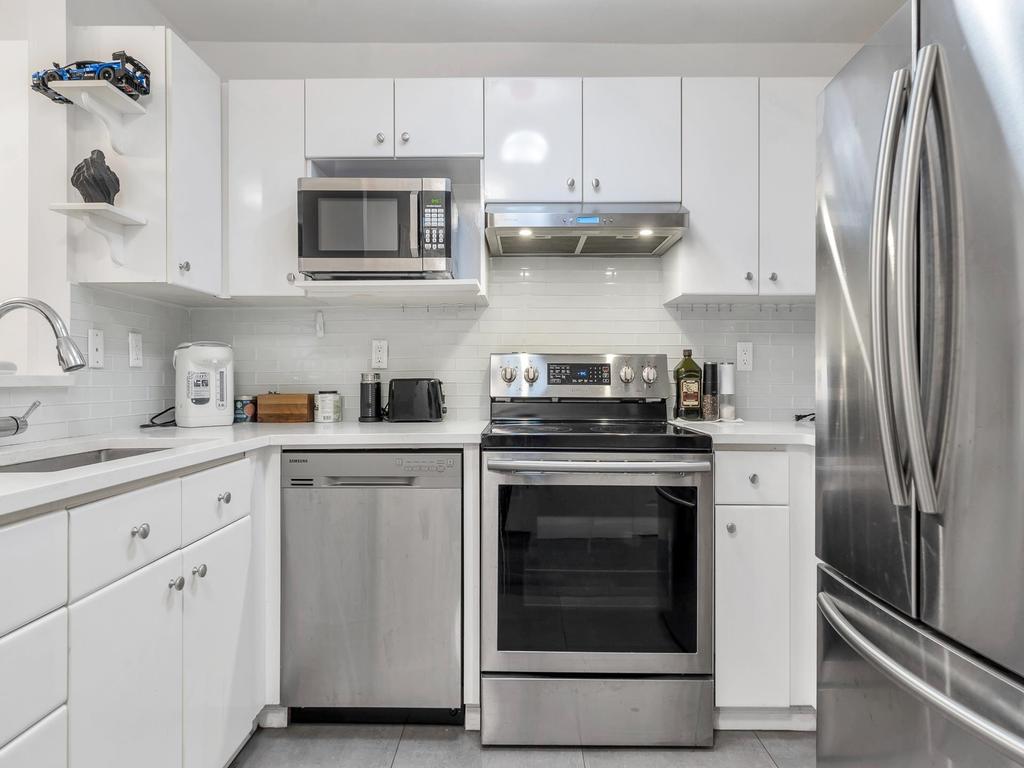 Listing Image for R3059975