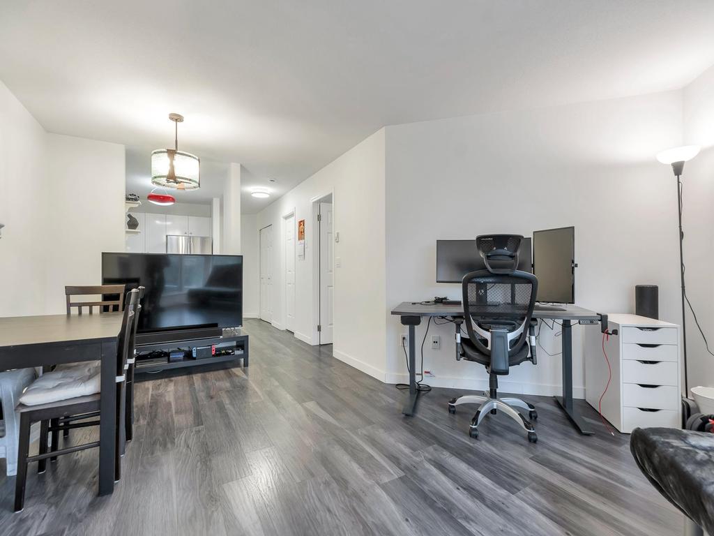 Listing Image for R3059975