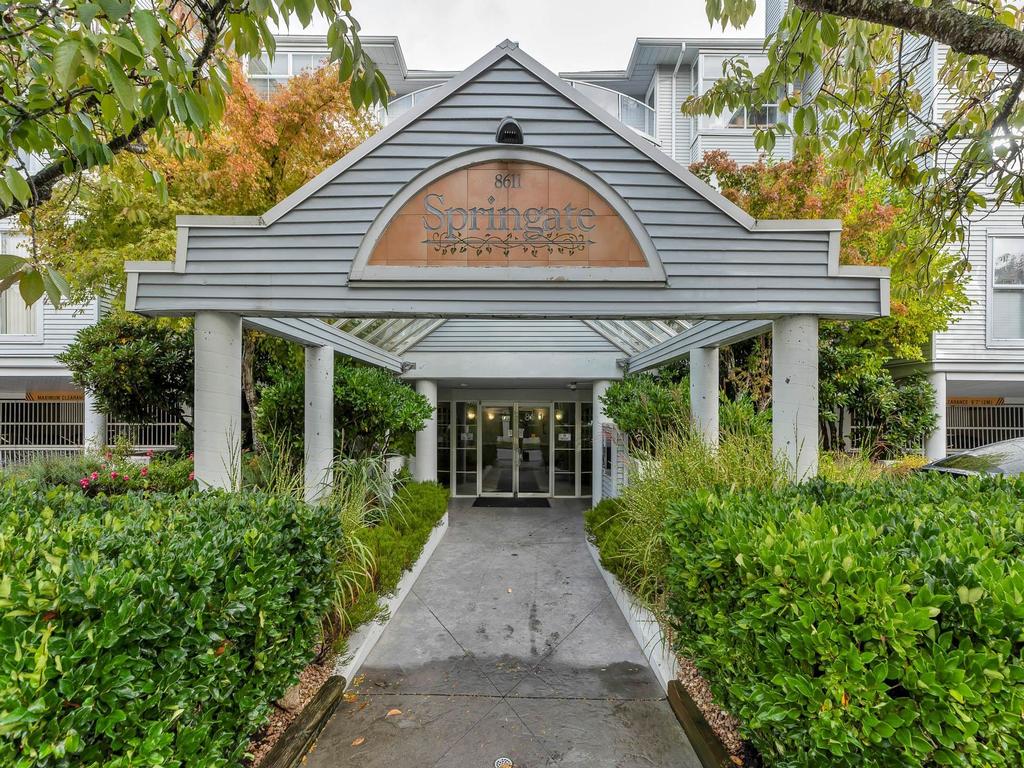 Listing Image for R3059975