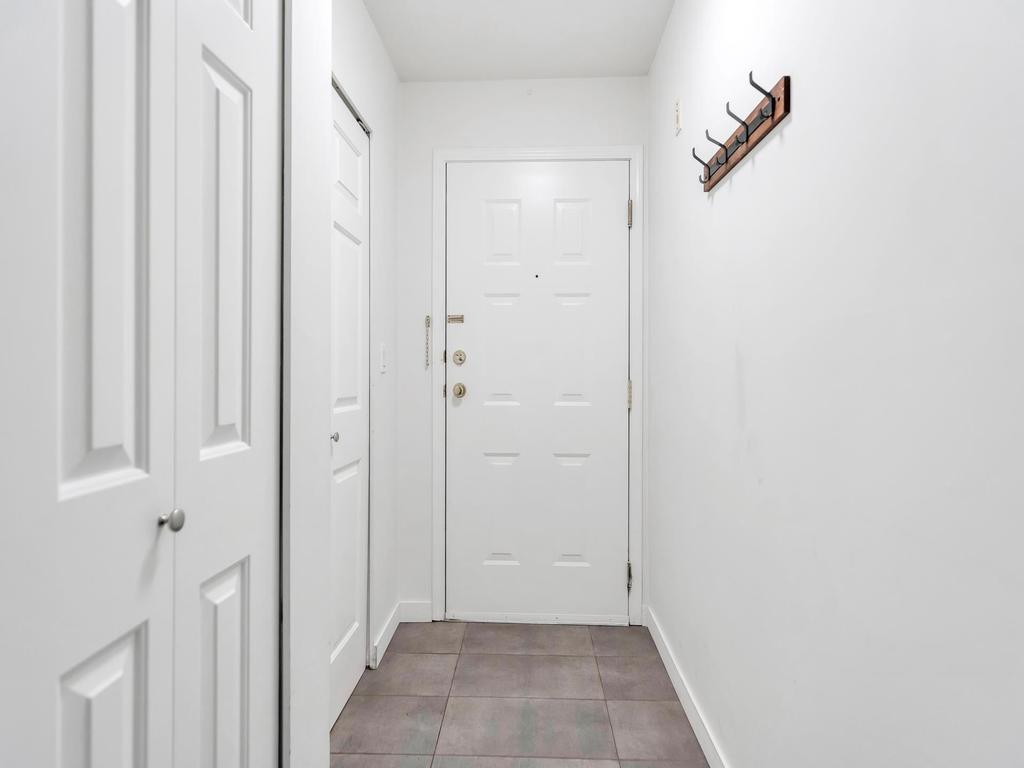 Listing Image for R3059975