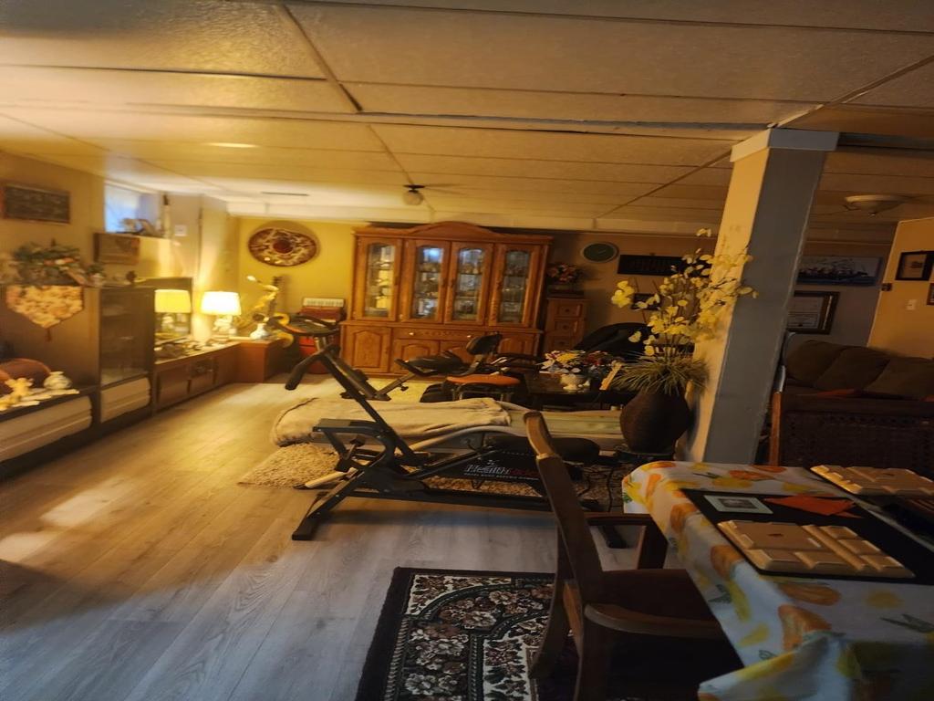 Listing Image for R3060028