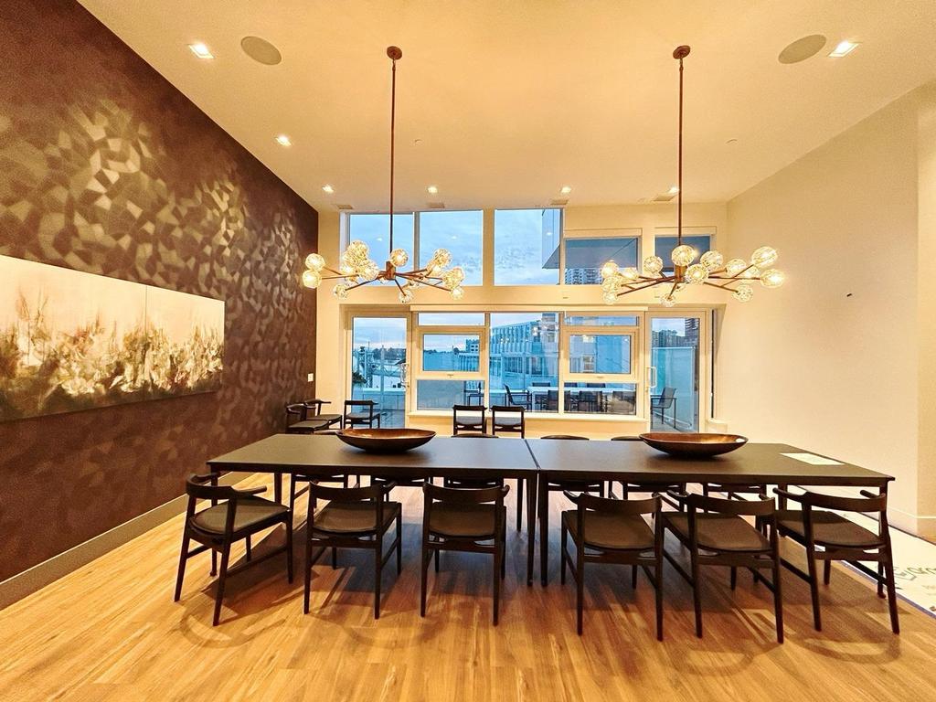 Listing Image for R3060130