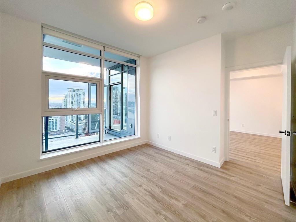 Listing Image for R3060130