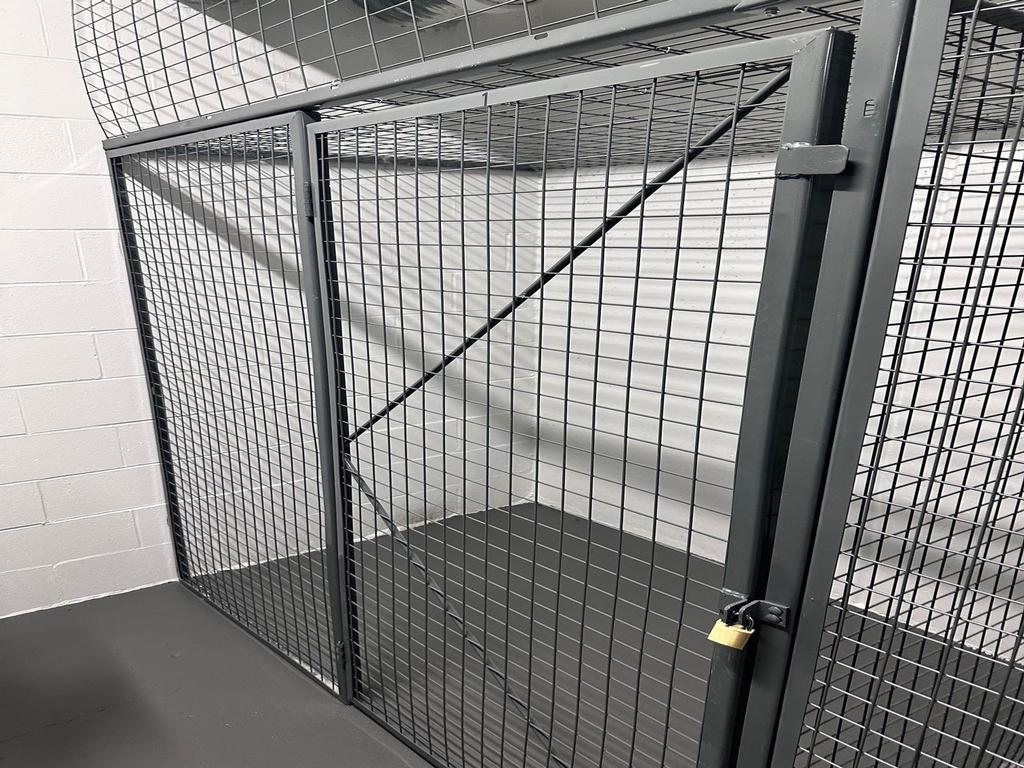 Listing Image for R3060130