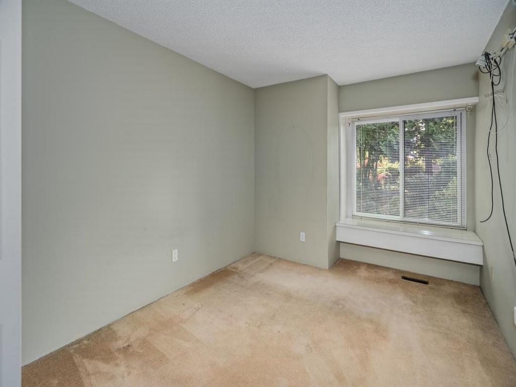 Listing Image for R3060143