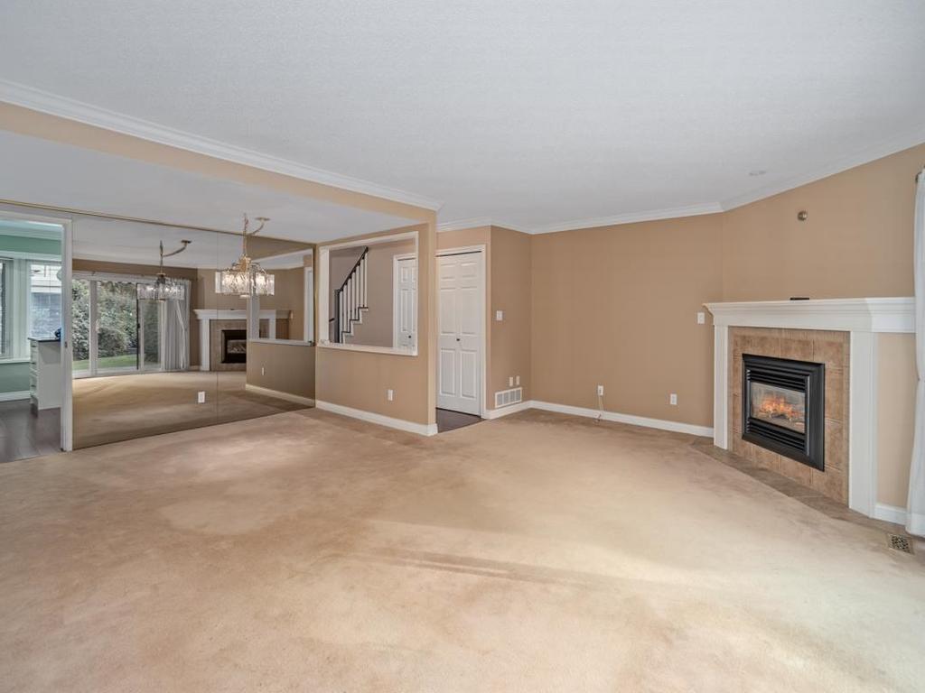 Listing Image for R3060143