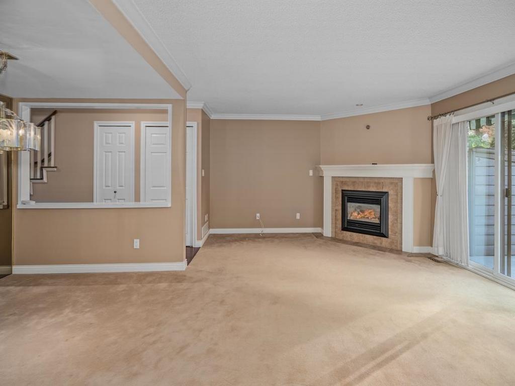 Listing Image for R3060143